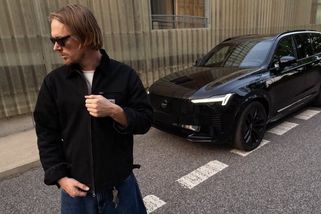 Paulie Garand má nové auto! Jeho nádhernou starou Corvettu doplní v garáži Volverine. Barvy sladil dokonale - Garáž.cz